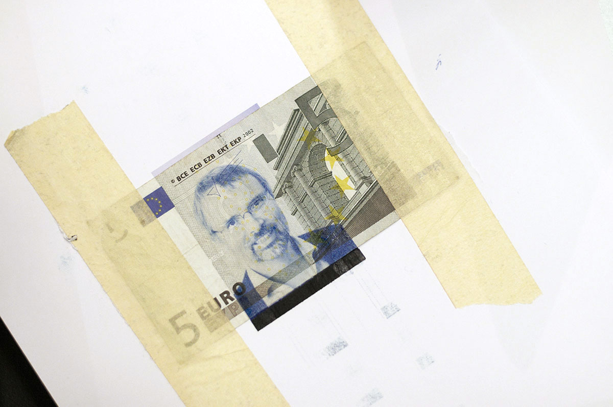 Face-the-euro-europe-europa-money-EU-photography-copyright-by-Daniel-Zakharov-44