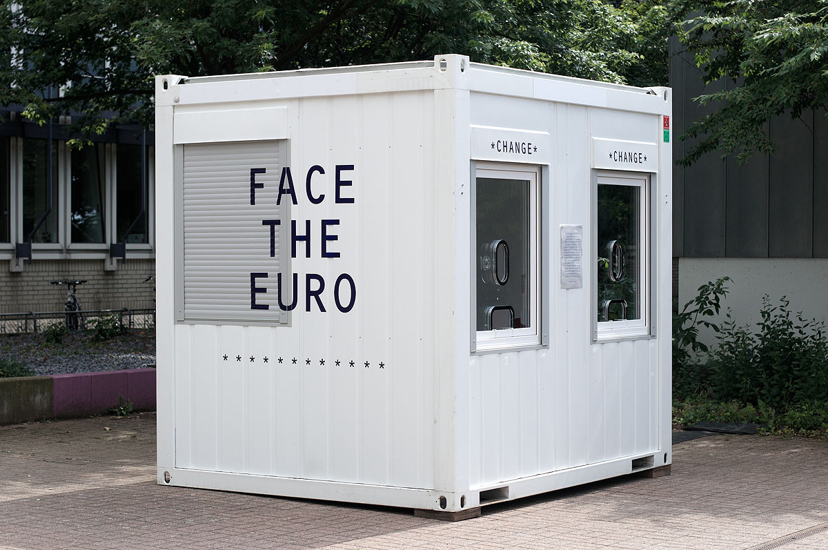 Face-the-euro-europe-europa-money-EU-photography-copyright-by-Daniel-Zakharov-48