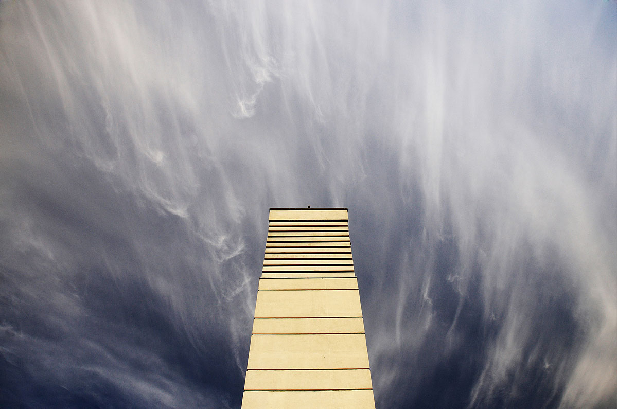 Johanneskirche-Langenfeld-Moderne-Kirchenarchitektur-Wege-zu-Gott-Ways-to-God-by-Daniel-Zakharov