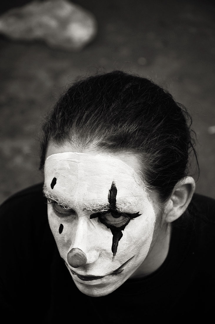 People-Clown-Portraitfotografie-Koeln-Portrait-Portraet-kuenstlerisches-Portrait-by-Daniel-Zakharov-1