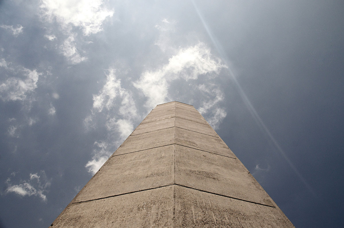 Sankt-Maria-Himmelfahrt-Unterbach-Moderne-Kirchenarchitektur-Wege-zu-Gott-Ways-to-God-by-Daniel-Zakharov