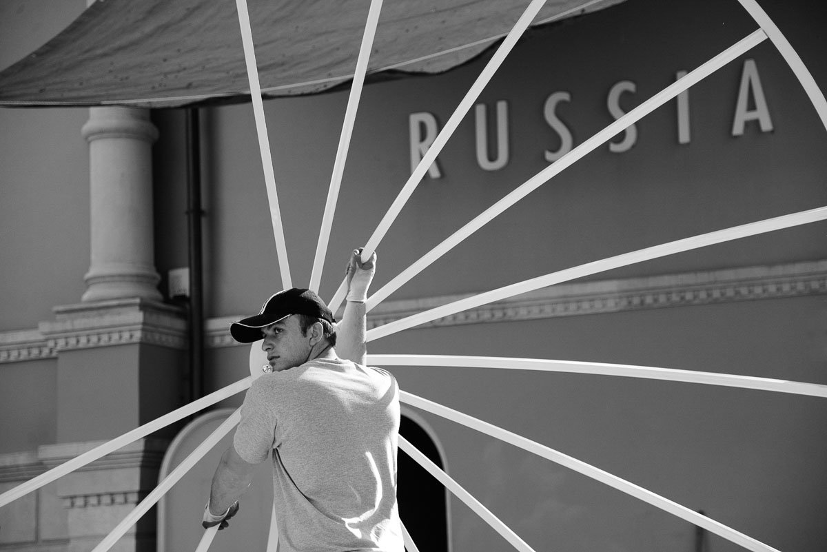 Russian-Pavilion-Biennale-2013-by-Daniel-Zakharov-662_1